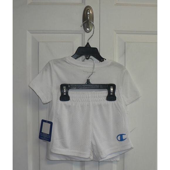 Champion Boys Short Sleeve Logo T-Shirt & Short Set White/Blue 2T MSRP $22 - Picture 4 of 4